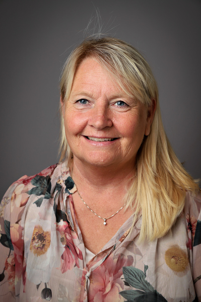 Vivian Nøstdahl 